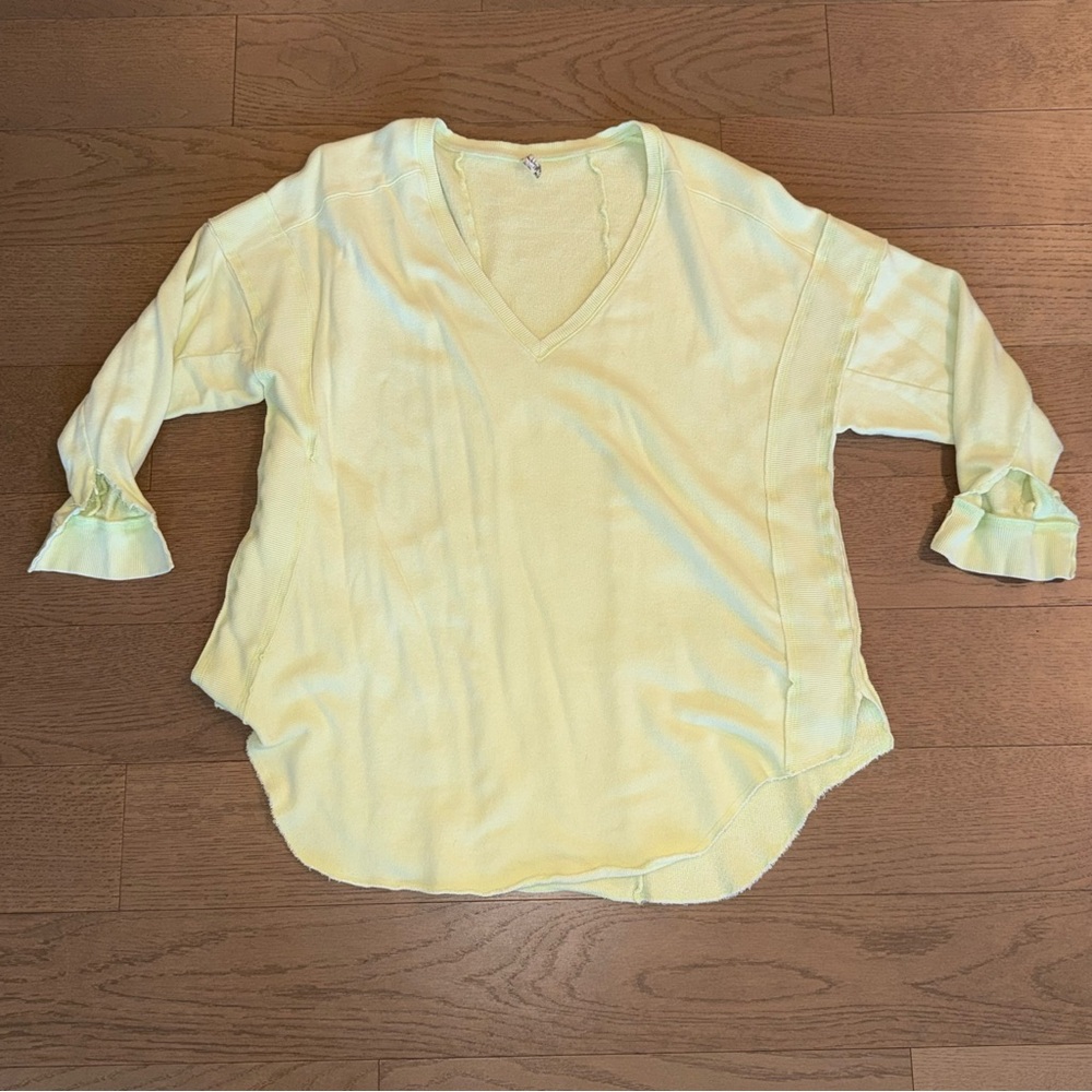 Free People 100% cotton Soft Citron V-Neck Sweatshirt with pockets